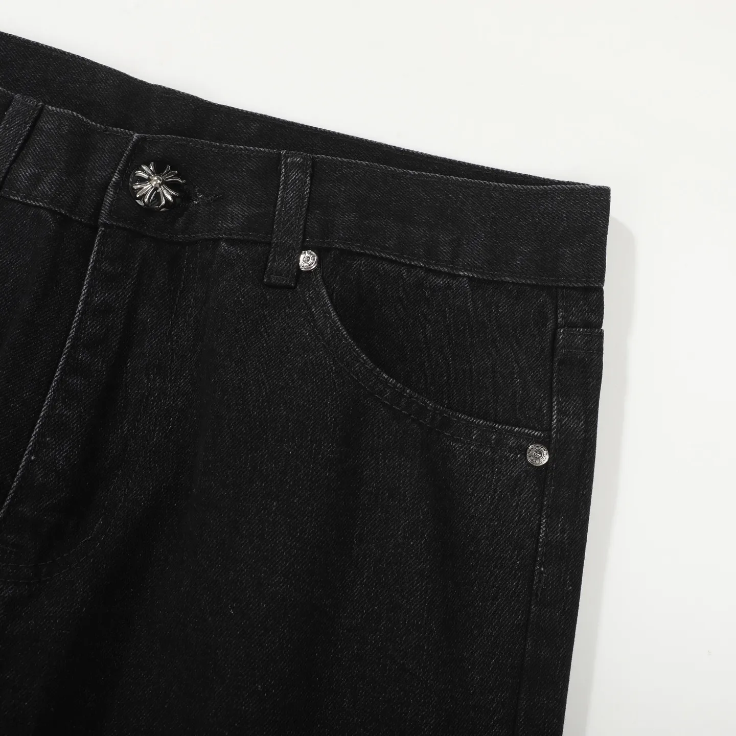 P260 Chrome Hearts Chrome Hearts Black Multi-leather Elements Full of Details Washed Jeans Authentically Restore the Ultimate Vintage Texture Three-Dimensional Fit Loose and Comfortable, Not Slimming Appearing Tall and Slim Made by a Manufacturer Original Quality Control Same Style for Men and Women Can Be Matched for Couples Versatile Recommendations Must-Have Jeans for All Seasons Fashionistas Have Been Disappointed From the Quality Selection of Fabrics, Cutting of Details, and Matching of Patterns, Everything Is Impeccable! The upper body is so handsome when worn...it can be easily worn by men, women and children! The craftsmanship is made of heavy-duty washed pure cotton denim fabric. After washing, it is soft and thick and looks very stylish when worn. Color: black Size: 28 30 32 34 36